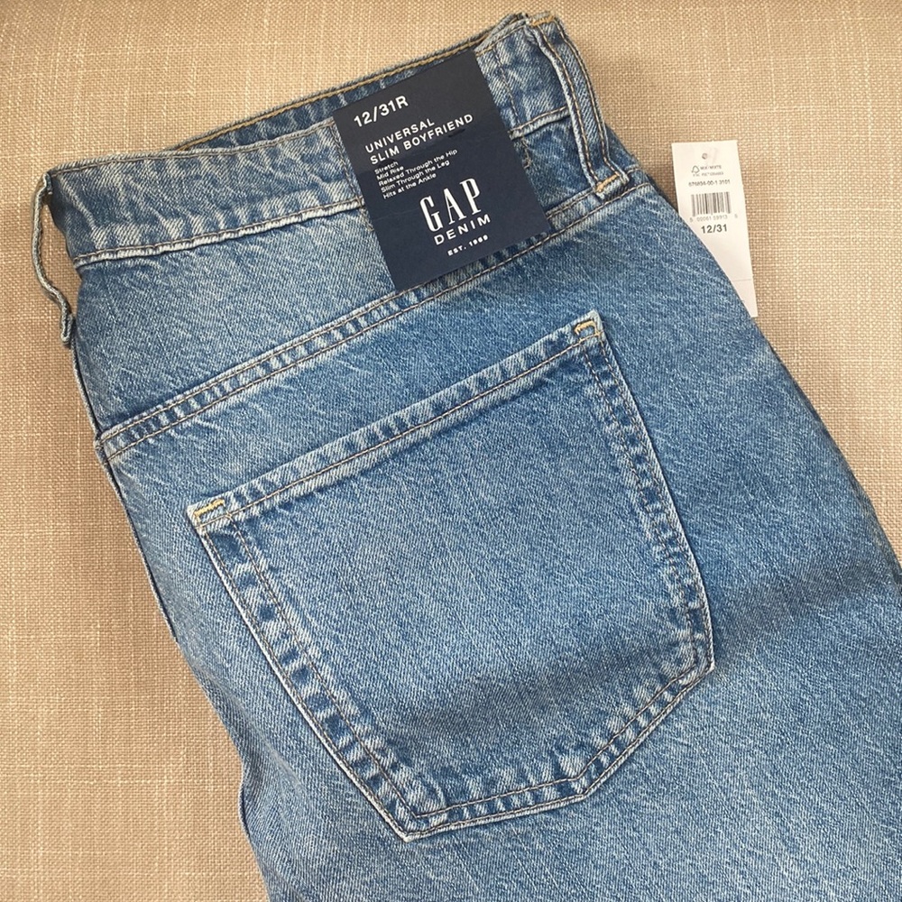 Women’s Gap Boyfriend Jeans. Size 12.